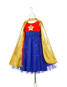 Disfressa superheroïna