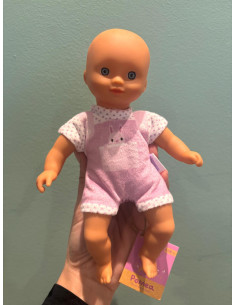 Nino/a petit/a de cos tou de diferents colors 2